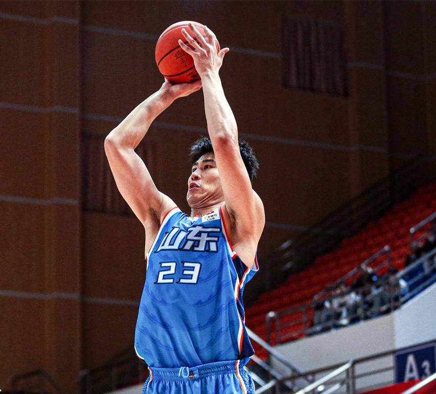 深圳男篮赛后止住颓势,志在足总杯名次提升,信心回归,心理建设被强调 深圳男篮赛后止住颓势,志在足总杯名次提升,信心回归,心理建设被强调