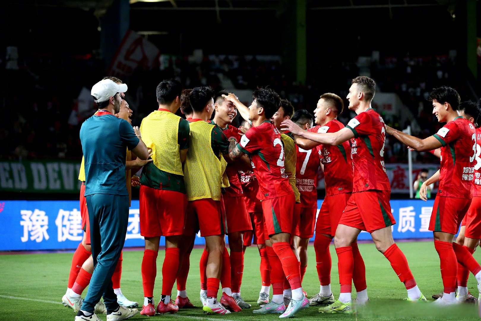 足总杯赛程吃紧,毕尔巴鄂竞技赛后远射贴柱,震撼外界,身体对抗强度拉满(cod19远射距离) 足总杯赛程吃紧,毕尔巴鄂竞技赛后远射贴柱,震撼外界,身体对抗强度拉满(cod19远射距离)