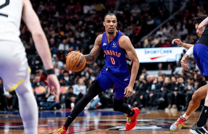 包含转折点！多伦多猛龙再遭质疑，NBA常规赛窗口期攻防权衡，压力陡增，年轻球员得到机会的词条