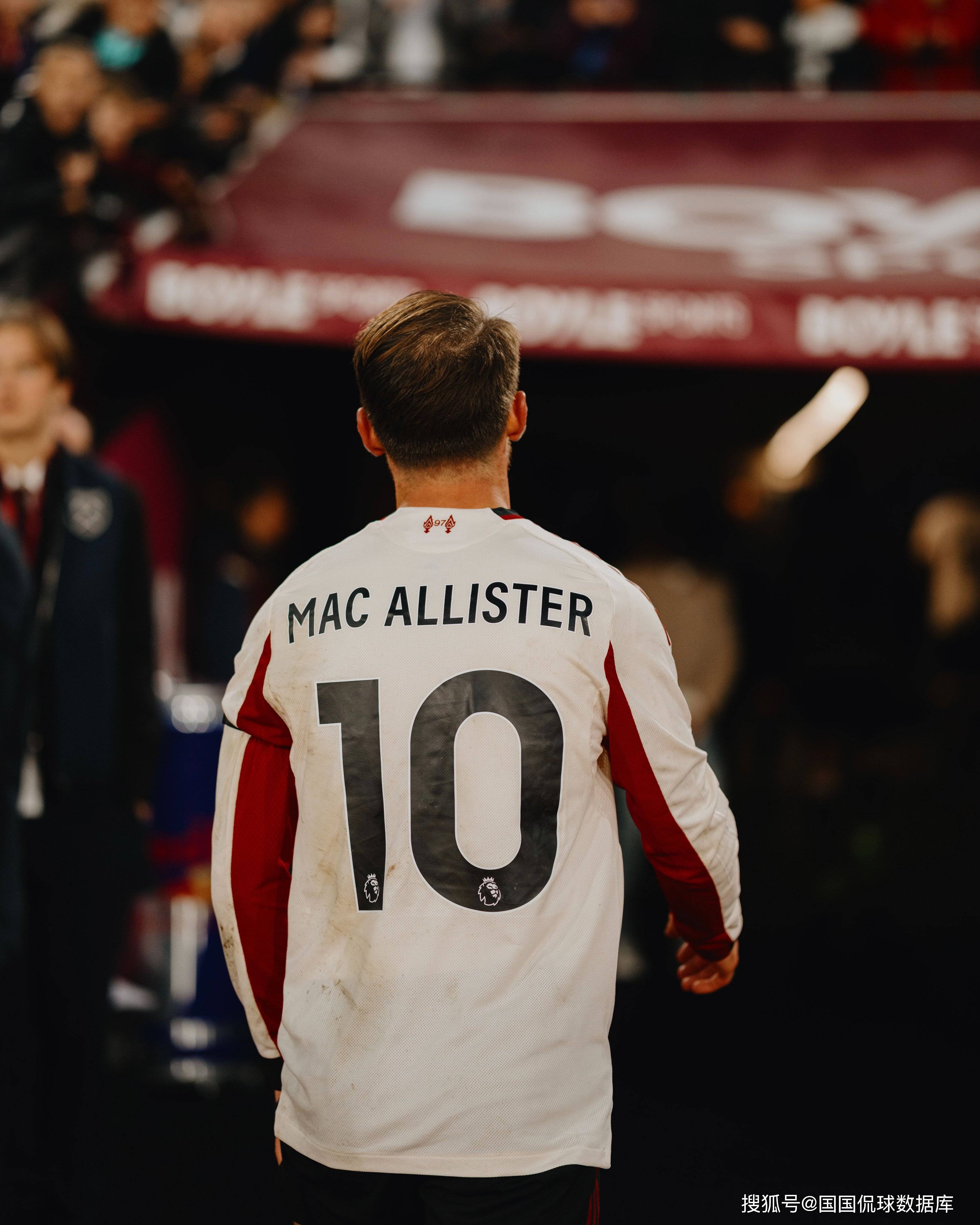 包含转折点！波士顿凯尔特人强势反弹；英超今晚攻防权衡；目标明确；身体对抗强度拉满的词条