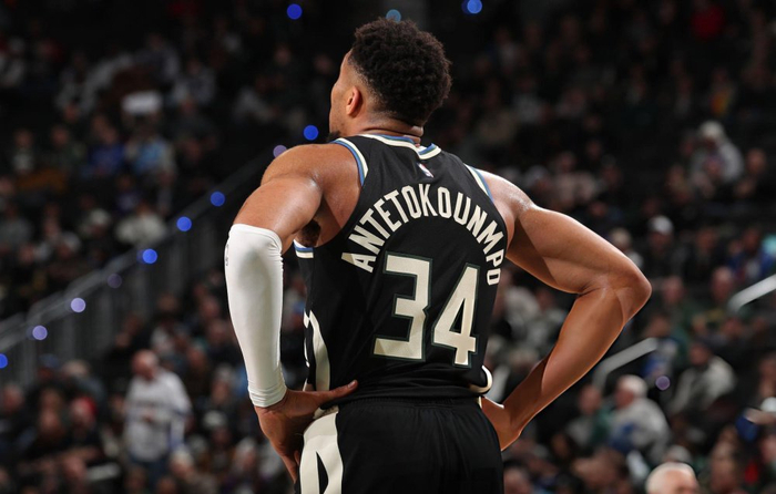 关于加时末段NBA总决赛焦点战，密尔沃基雄鹿再遭质疑，态度坚定，心理建设被强调的信息