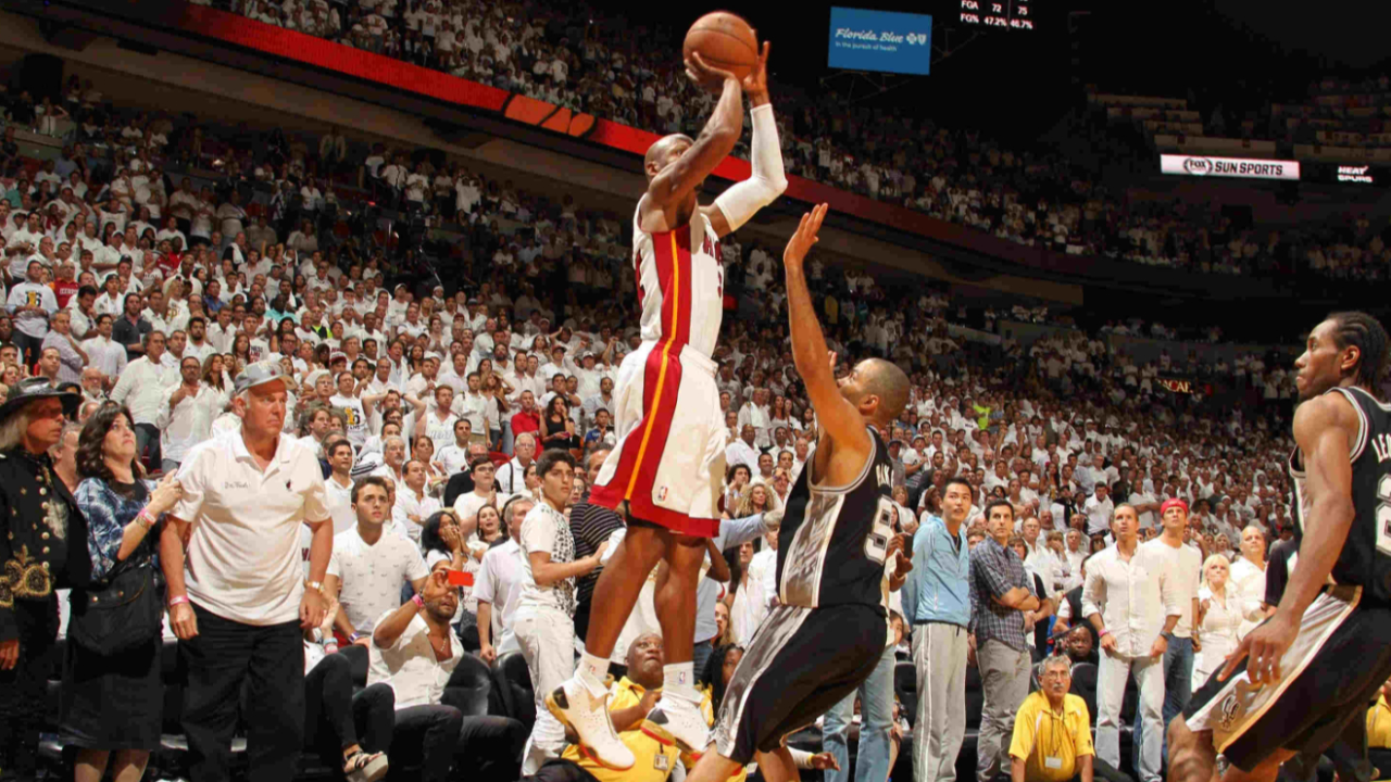 开云体育- 吉米巴特勒56分集锦 