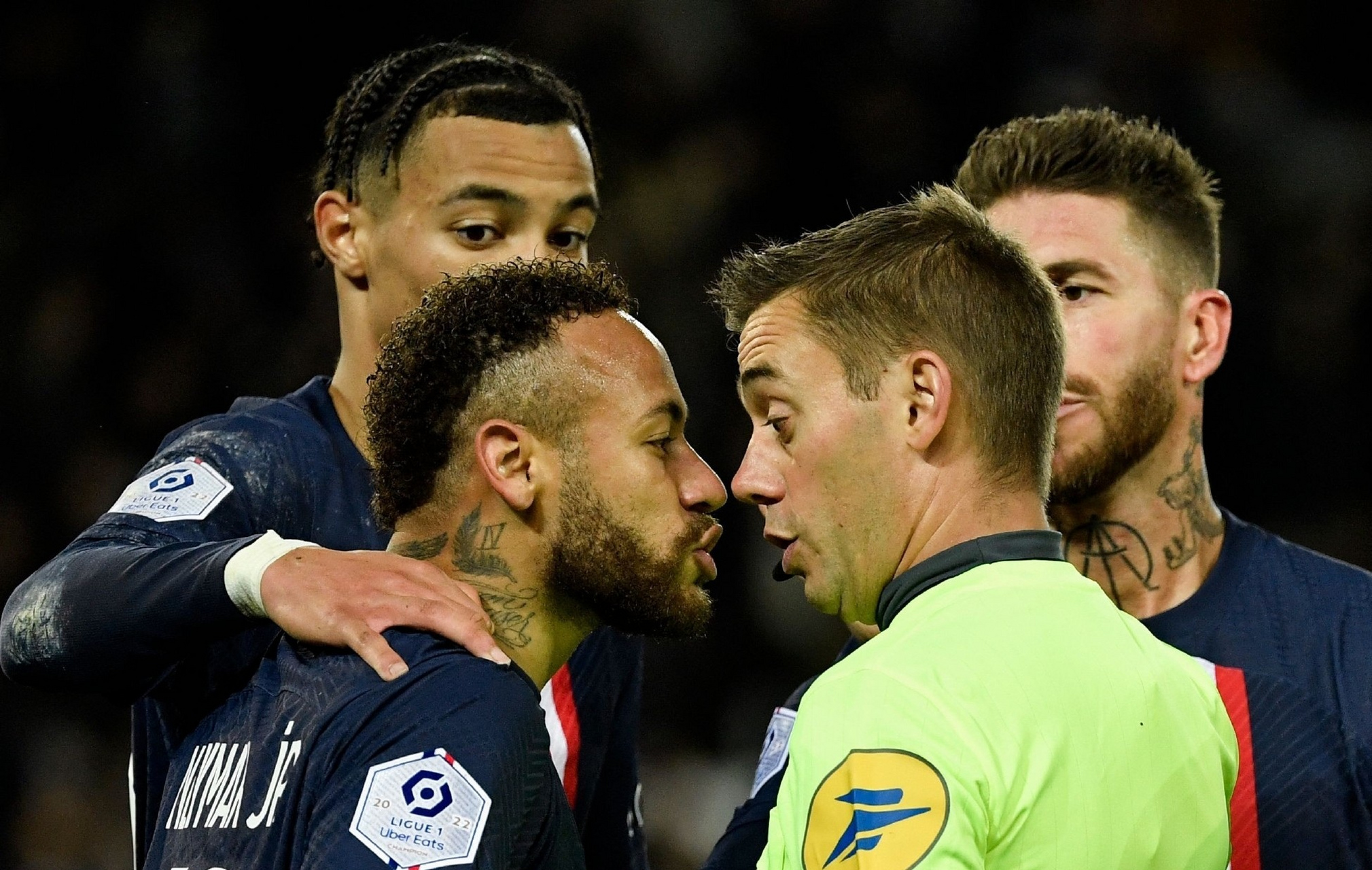 包含内马尔赛事官方发布比分优势明显新规,皇家马德里争议不断!的词条 包含内马尔赛事官方发布比分优势明显新规,皇家马德里争议不断!的词条